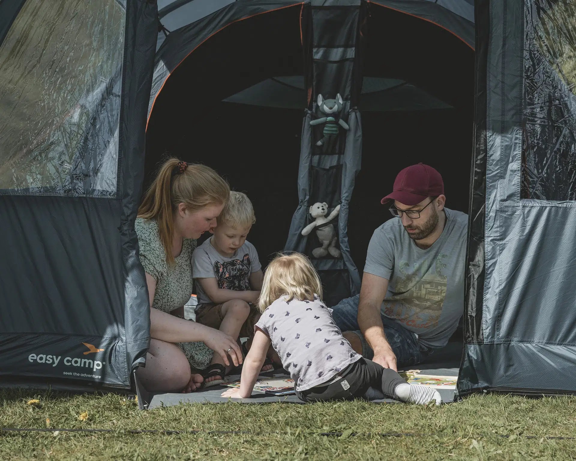 Easy Camp Sola 6 Poled Tent