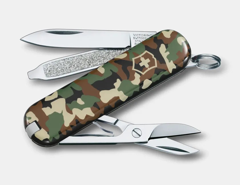 victorinox classic SD swiss army knife camo