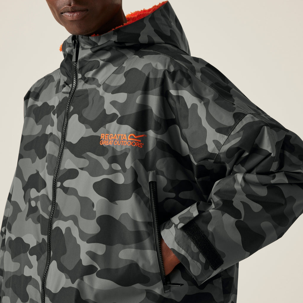 Regatta Adult Waterproof Changing Robe