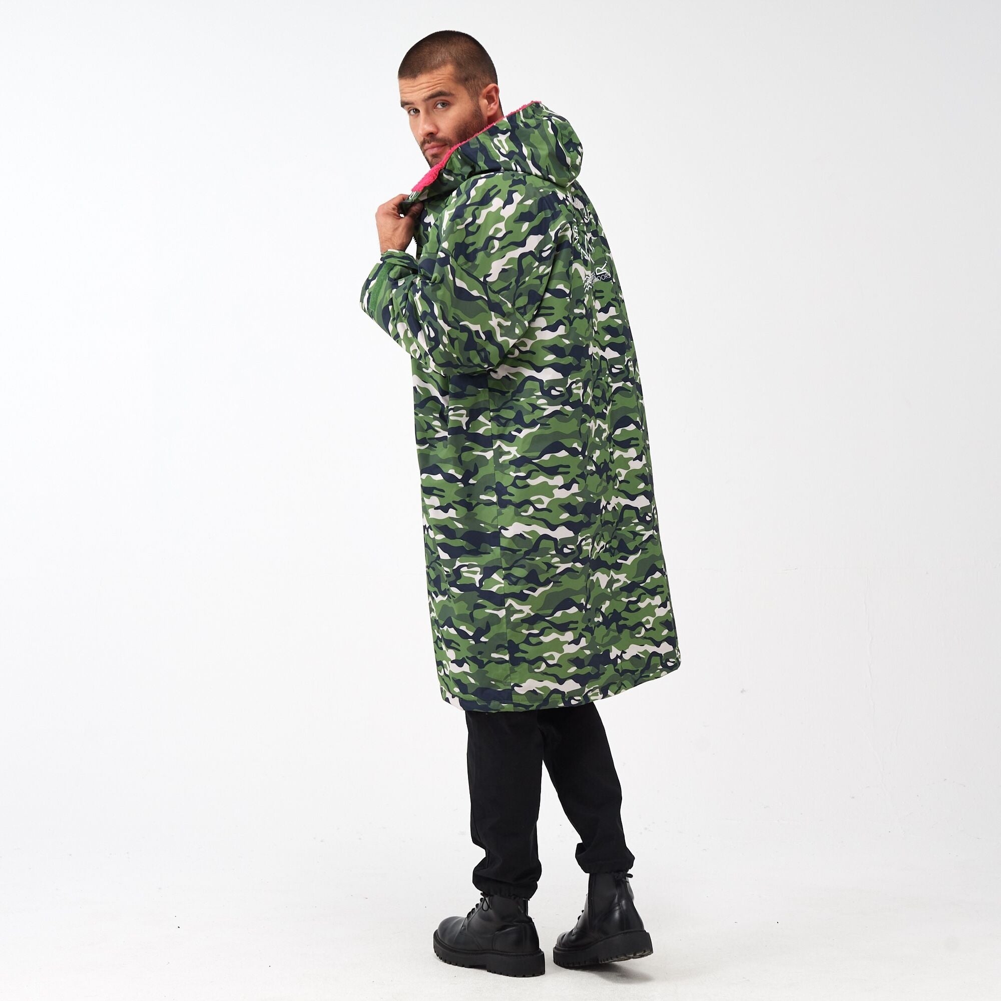 Regatta Adult Waterproof Changing Robe