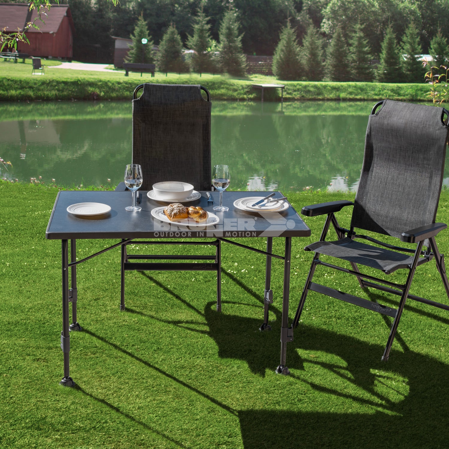 Bruner Linear Black 80 Camping Table