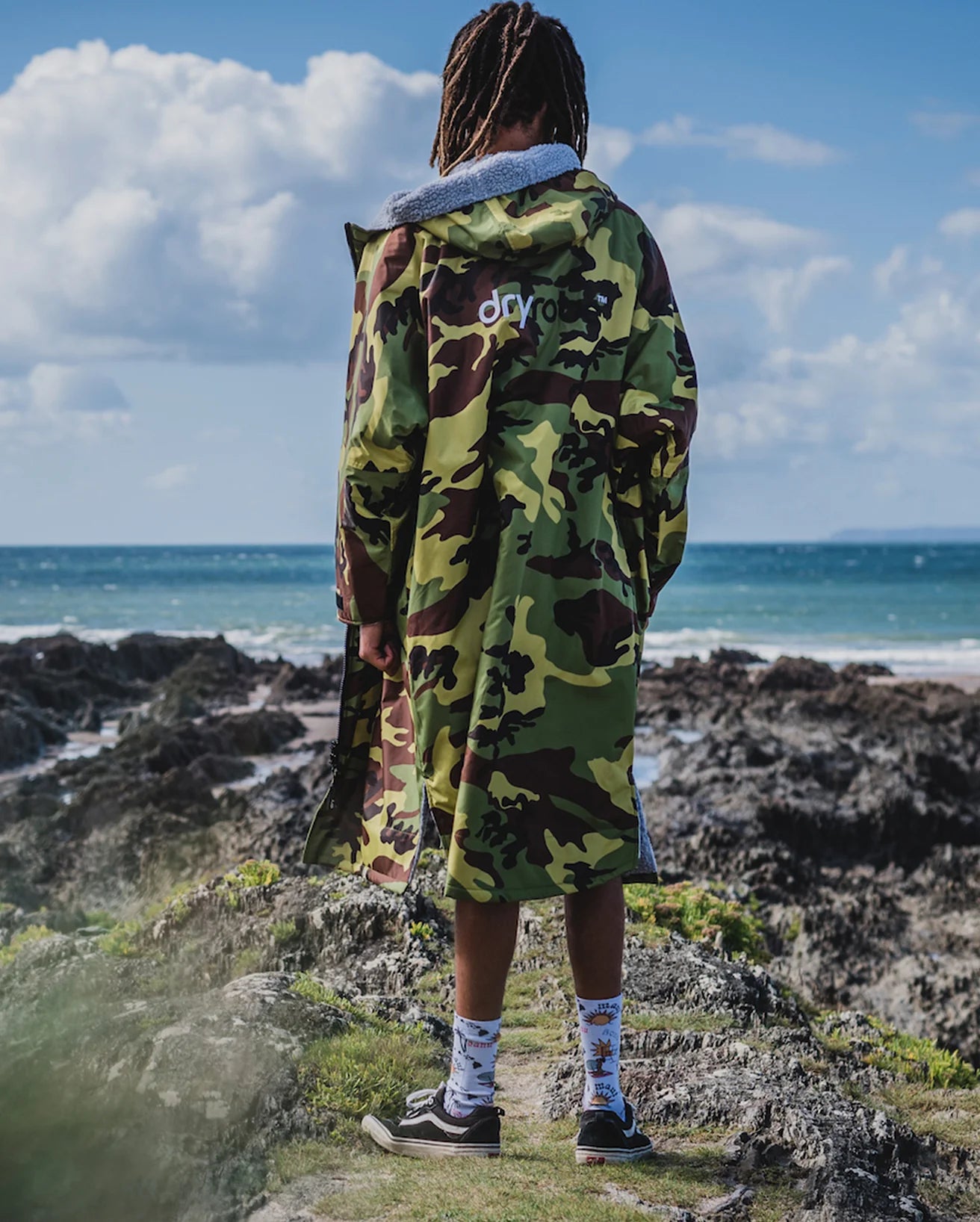 Dryrobe Advance LONG Sleeve Changing Robe V3 - Camo / Grey - Showing Logo on Back
