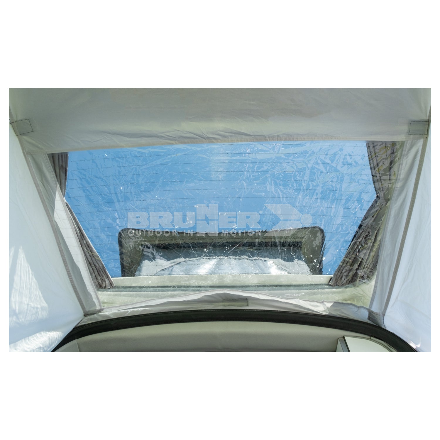 Brunner Pilote VW Caddy 4 Tailgate Awning