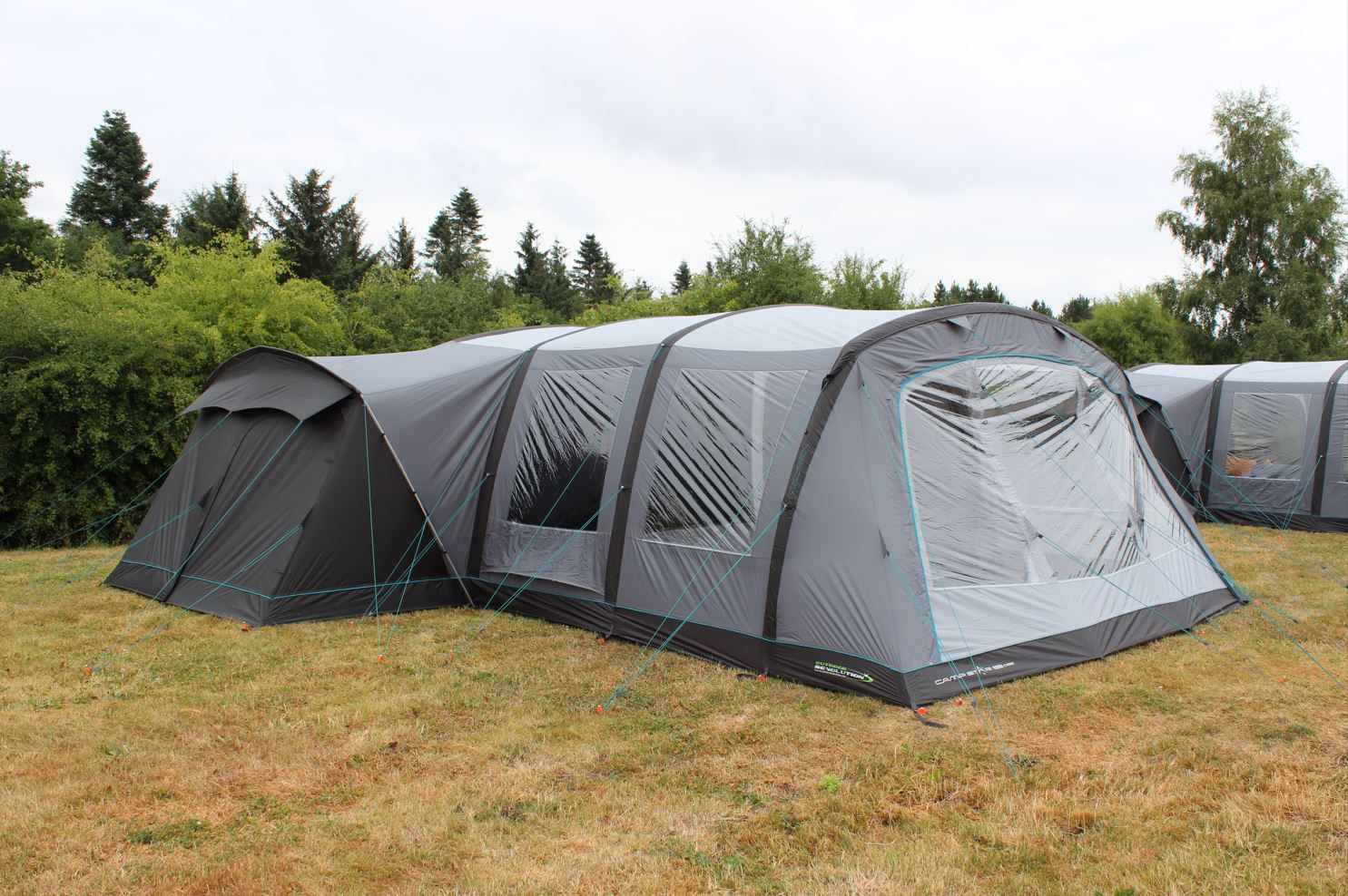 Outdoor Revolution Camp Star 900DSE Family Air Tent Package